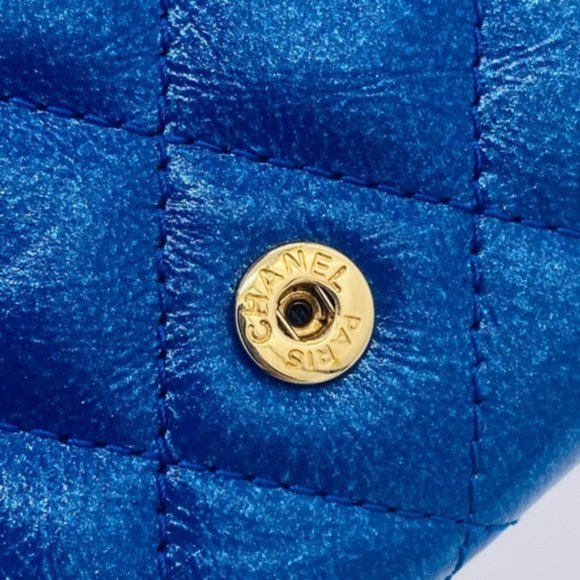 EUC CHANEL Metallic Blue Calfskin Quilted Reissue Flap Card Holder - Picture 12 of 15